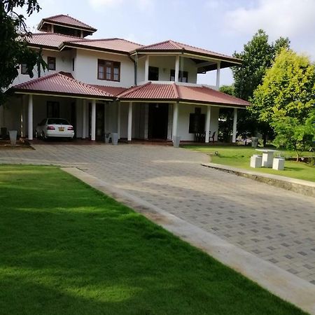 Golden Residence Anuradhapura Zewnętrze zdjęcie