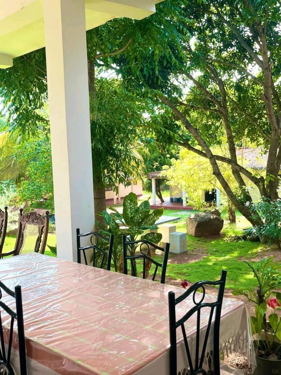 Golden Residence Anuradhapura Zewnętrze zdjęcie