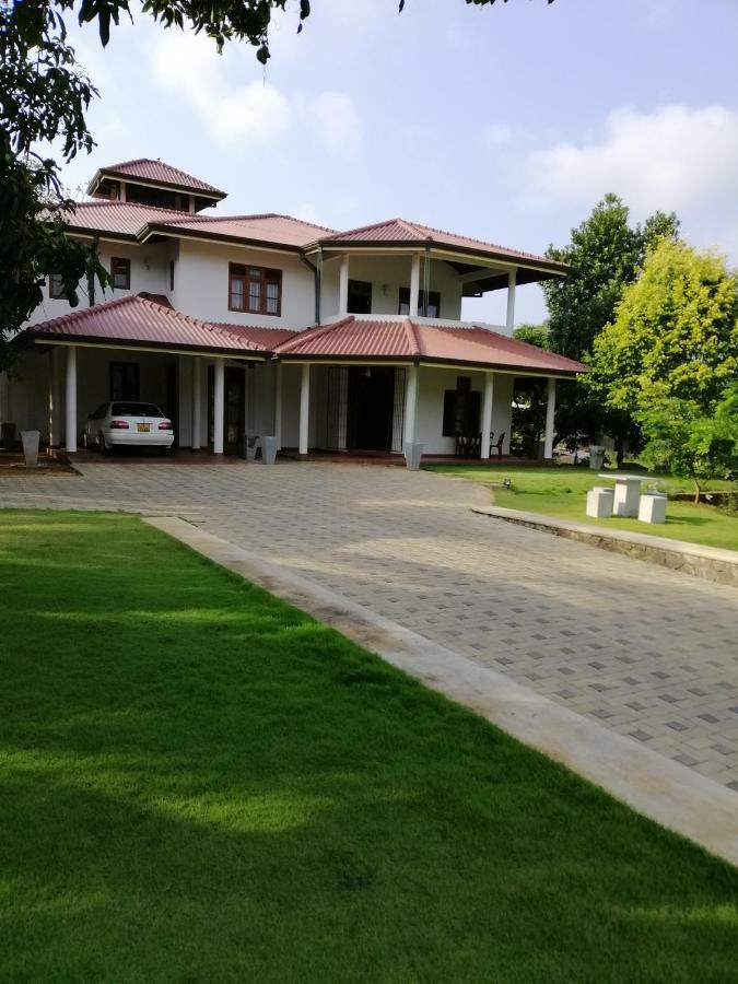 Golden Residence Anuradhapura Zewnętrze zdjęcie